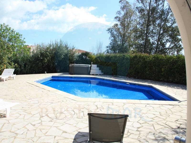 4 bedroom Villa for sale in L'Ampolla with garage - € 520,000 (Ref: 8994843)