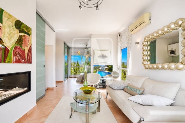 4 bedroom Villa for sale in Benissa with pool garage - € 925,000 (Ref: 10014157)