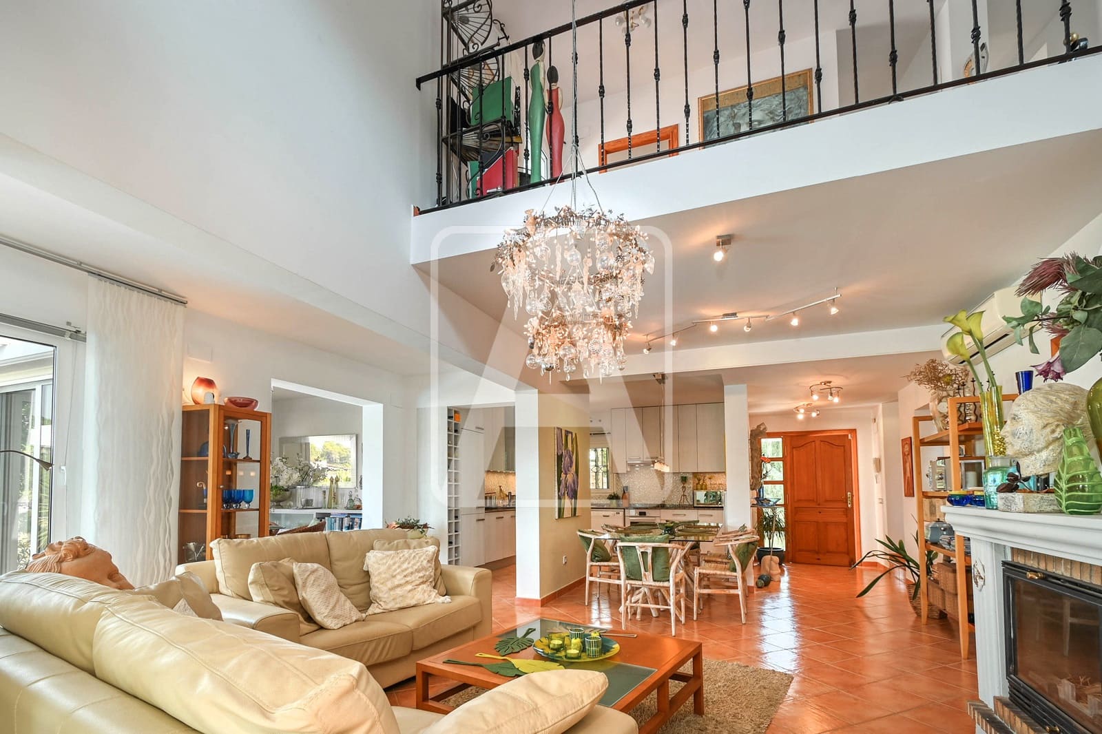 4 bedroom Villa for sale in Benissa with pool garage - € 925,000 (Ref: 10014157)