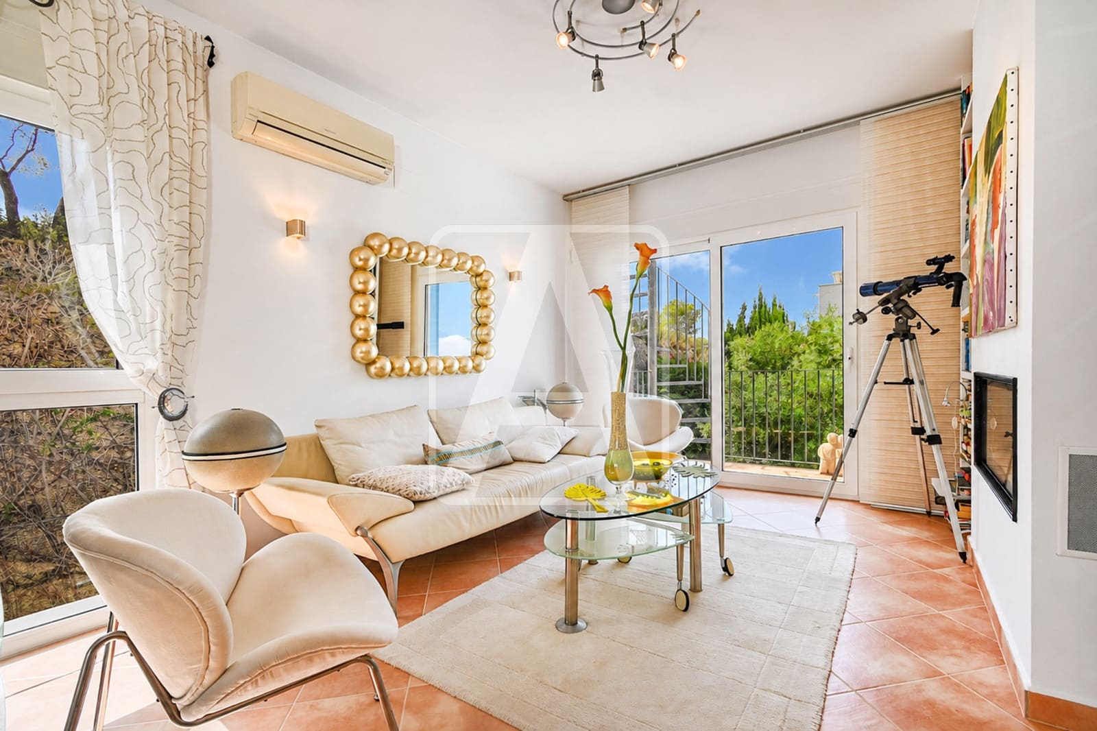 4 bedroom Villa for sale in Benissa with pool garage - € 925,000 (Ref: 10014157)