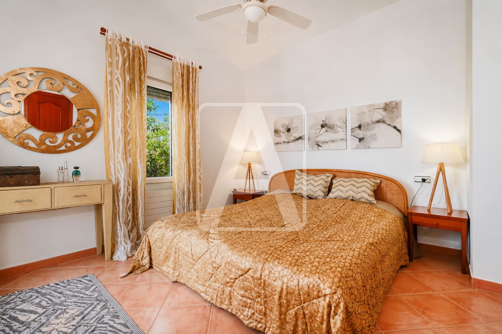 4 bedroom Villa for sale in Benissa with pool garage - € 925,000 (Ref: 10014157)