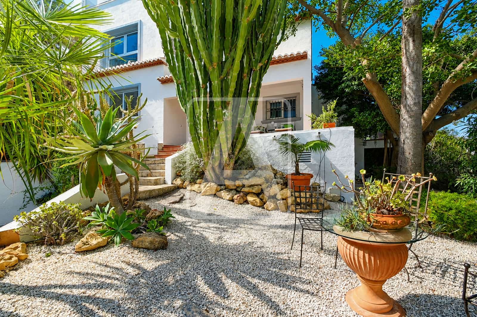 4 bedroom Villa for sale in Benissa with pool garage - € 925,000 (Ref: 10014157)