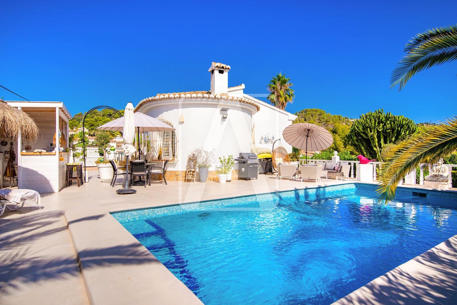3 bedroom Villa for sale in Benissa with pool garage - € 597,000 (Ref: 10014158)