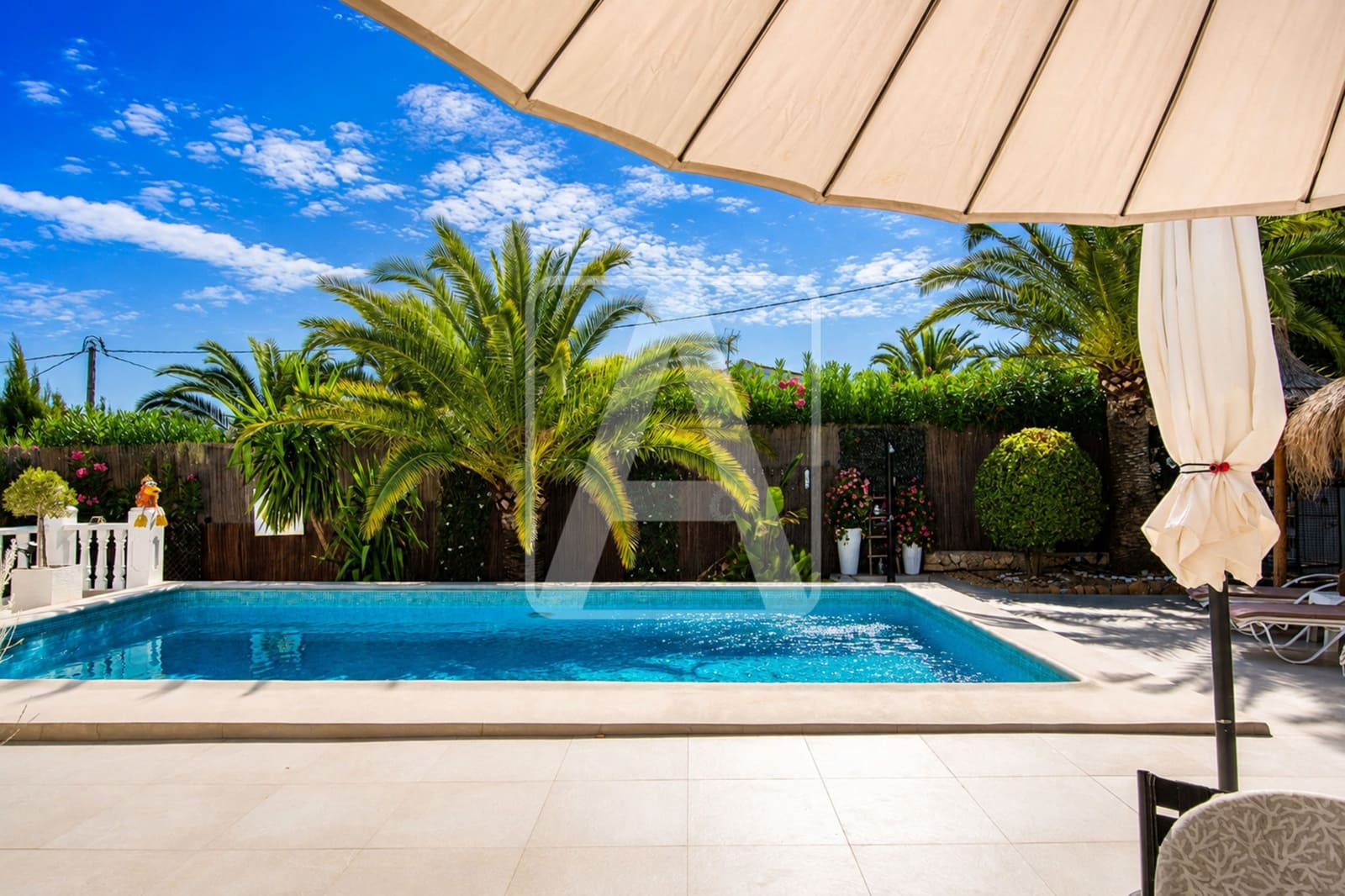 3 bedroom Villa for sale in Benissa with pool garage - € 597,000 (Ref: 10014158)