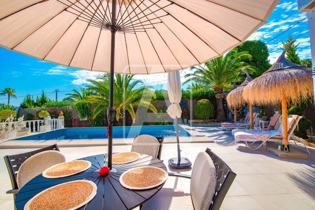 3 bedroom Villa for sale in Benissa with pool garage - € 597,000 (Ref: 10014158)