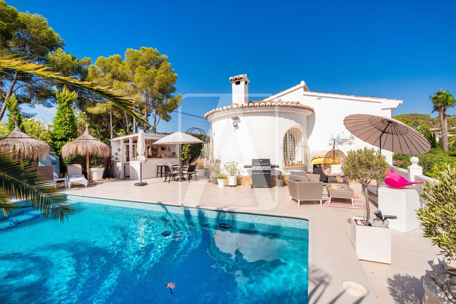 3 bedroom Villa for sale in Benissa with pool garage - € 597,000 (Ref: 10014158)