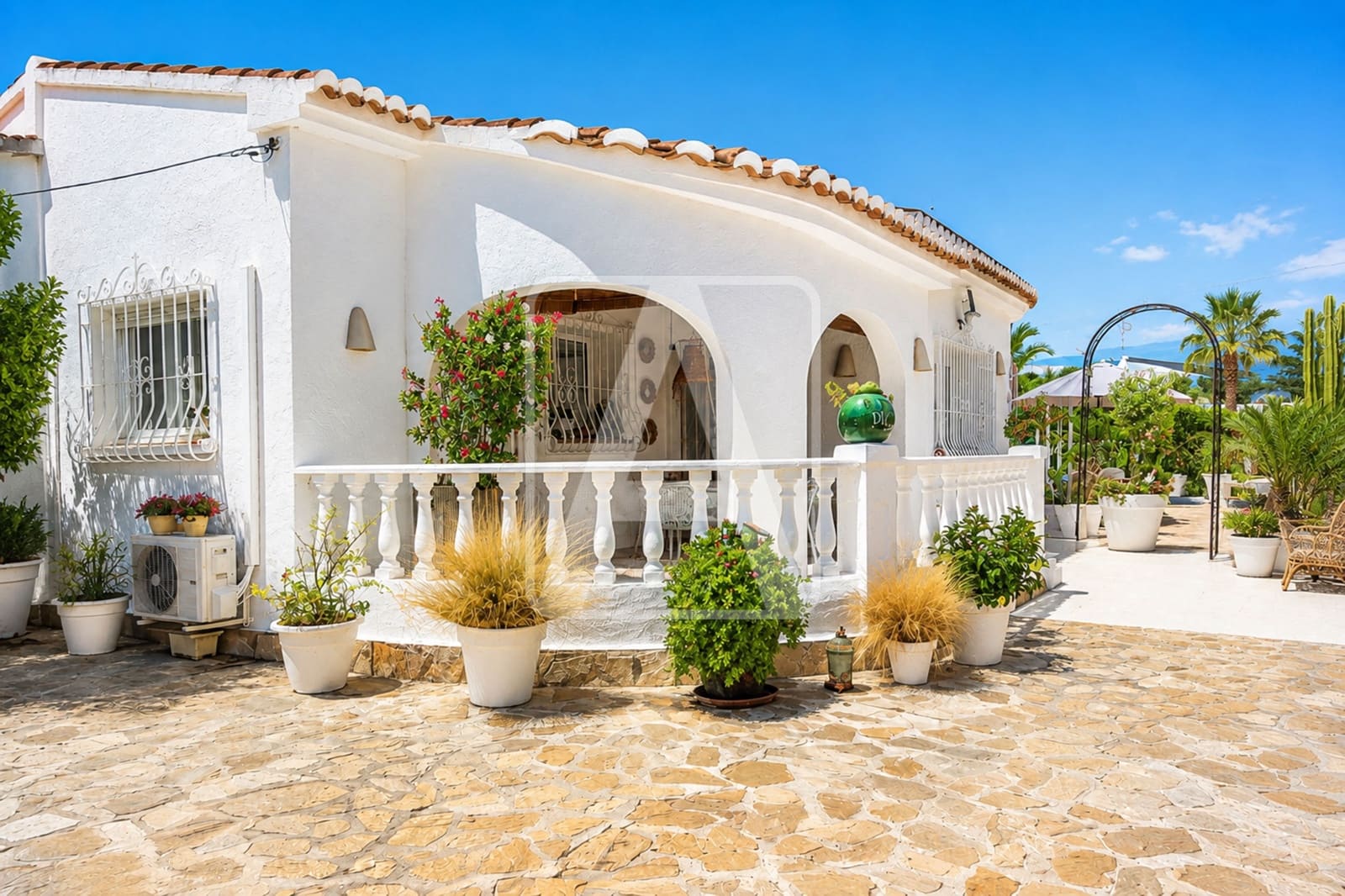 3 bedroom Villa for sale in Benissa with pool garage - € 597,000 (Ref: 10014158)