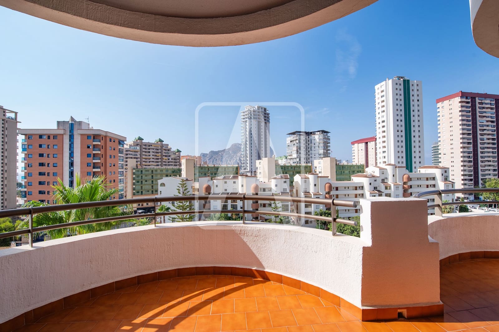 1 Zimmer Apartment zu verkaufen in Calpe / Calp mit Pool Garage - 170.000 € (Ref: 10014160)