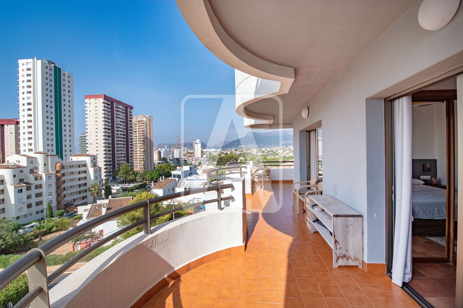 1 Zimmer Apartment zu verkaufen in Calpe / Calp mit Pool Garage - 170.000 € (Ref: 10014160)