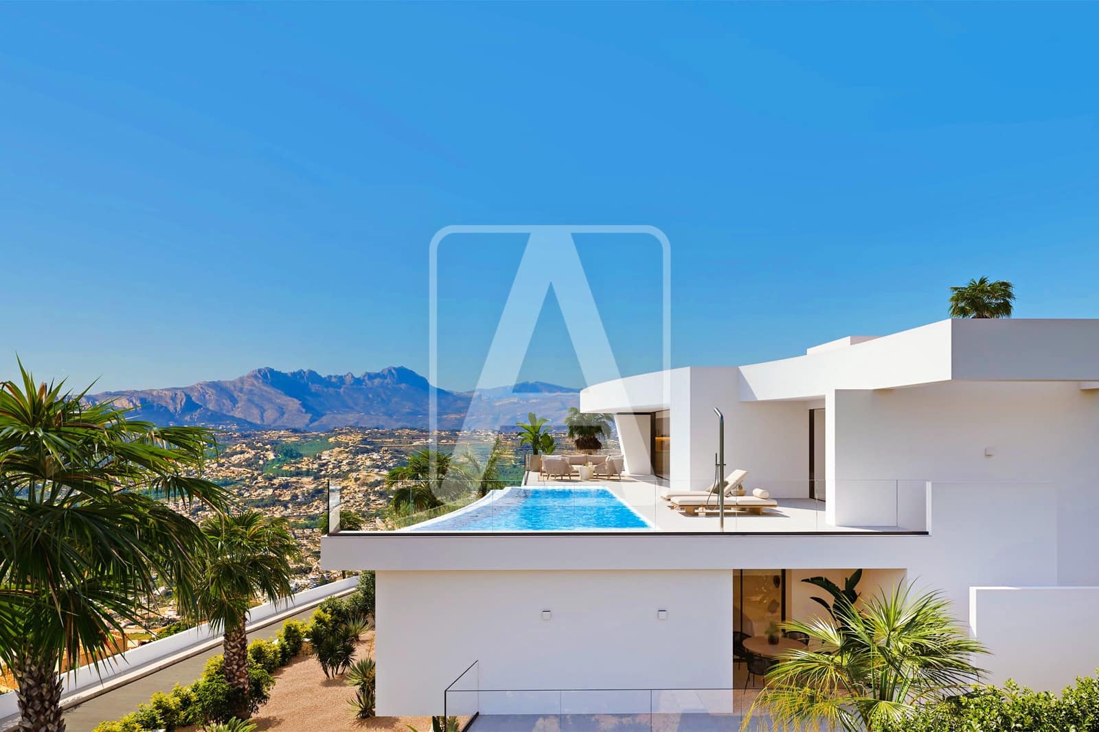 Chalet de 4 habitaciones en Cumbre del Sol en venta con piscina garaje - 2.605.000 € (Ref: 10015938)