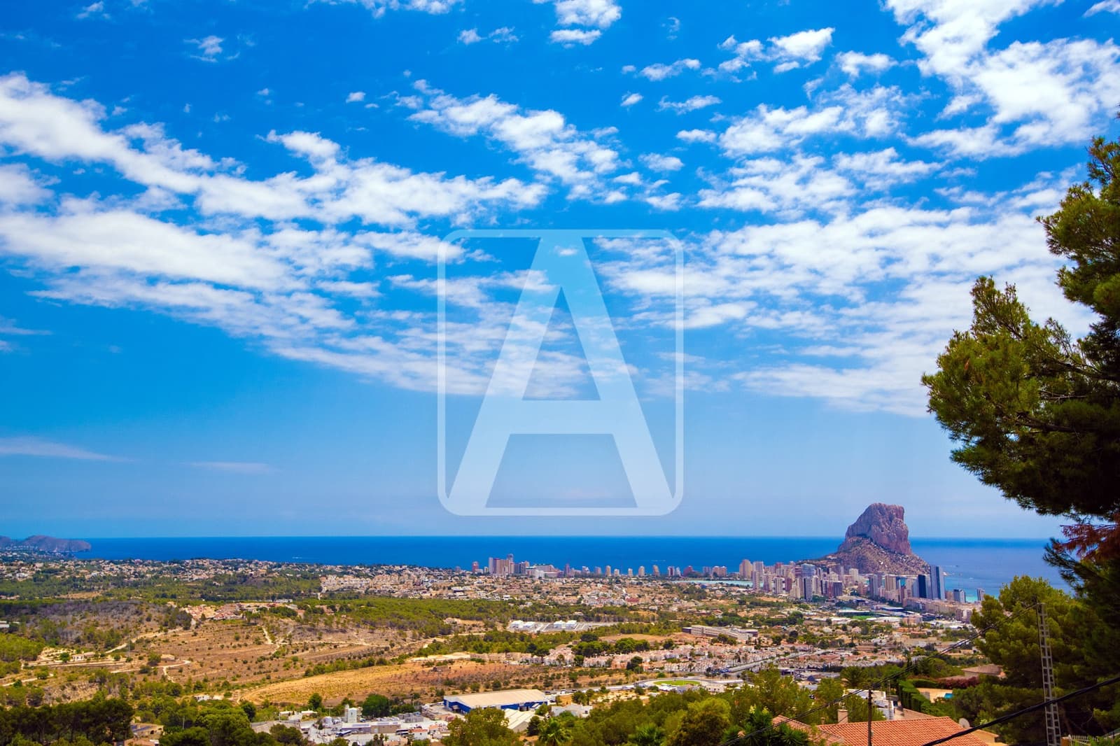 5 bedroom Villa for sale in Calpe / Calp with pool garage - € 1,250,000 (Ref: 10016871)