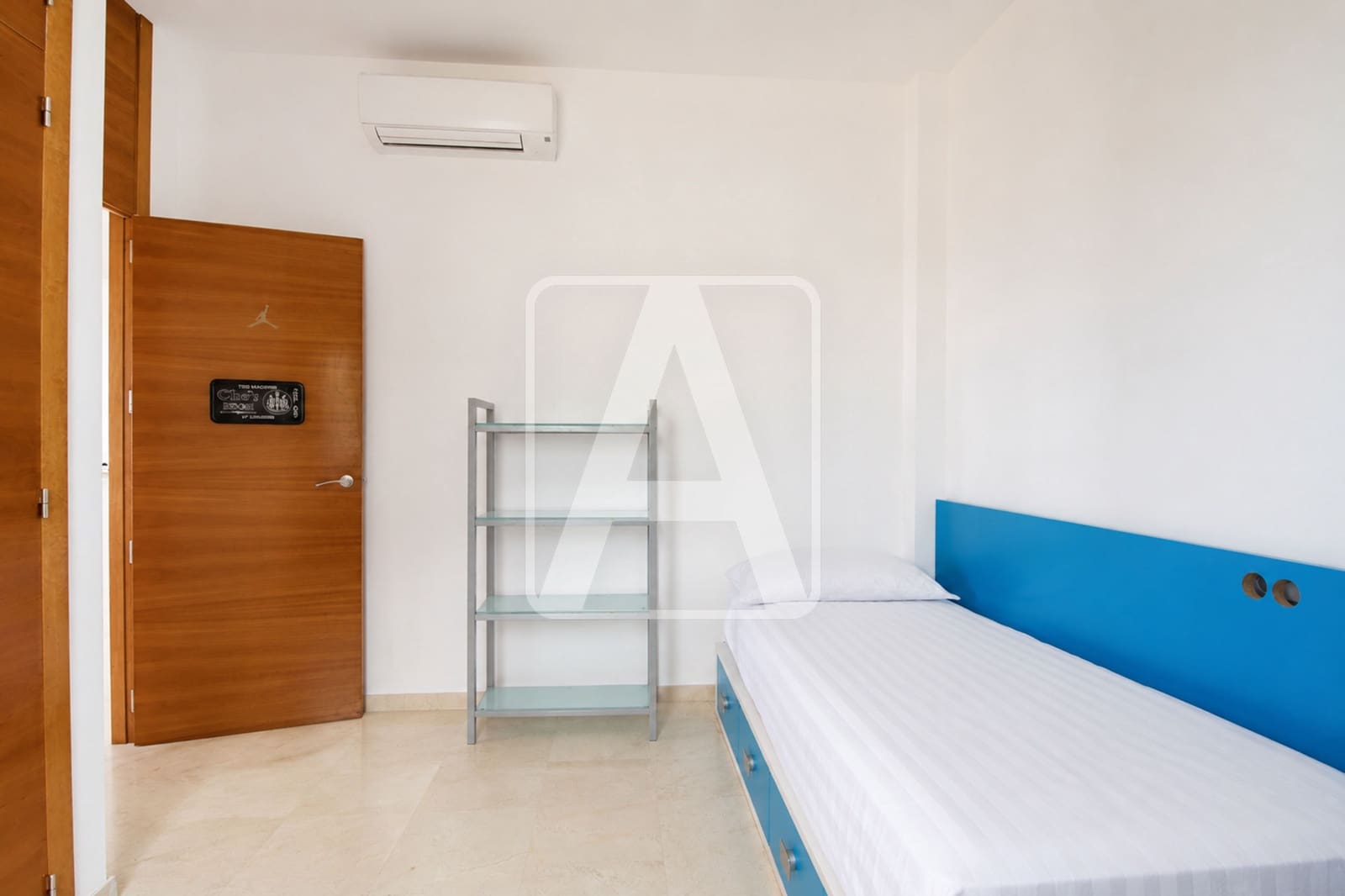 5 bedroom Villa for sale in Calpe / Calp with pool garage - € 1,250,000 (Ref: 10016871)