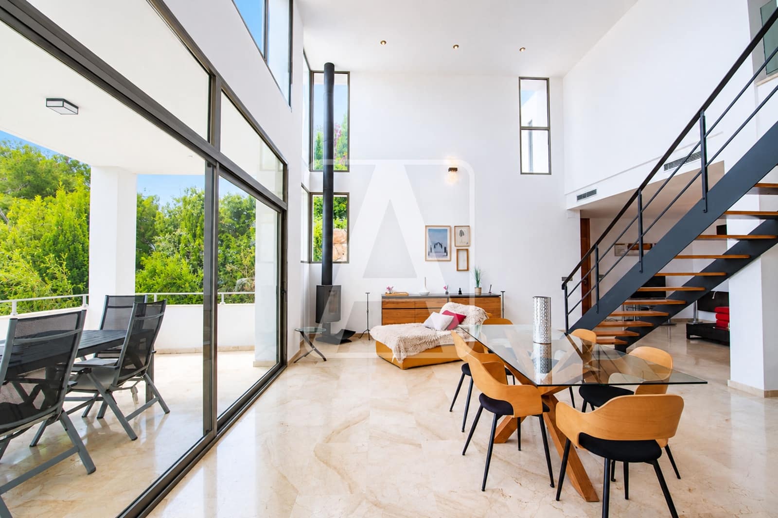 5 bedroom Villa for sale in Calpe / Calp with pool garage - € 1,250,000 (Ref: 10016871)