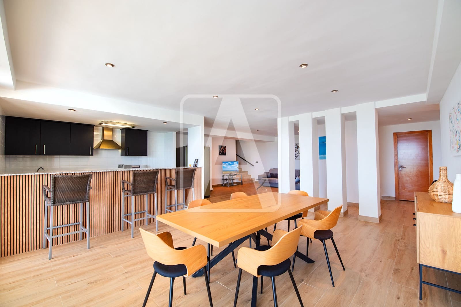 5 bedroom Villa for sale in Calpe / Calp with pool garage - € 1,250,000 (Ref: 10016871)
