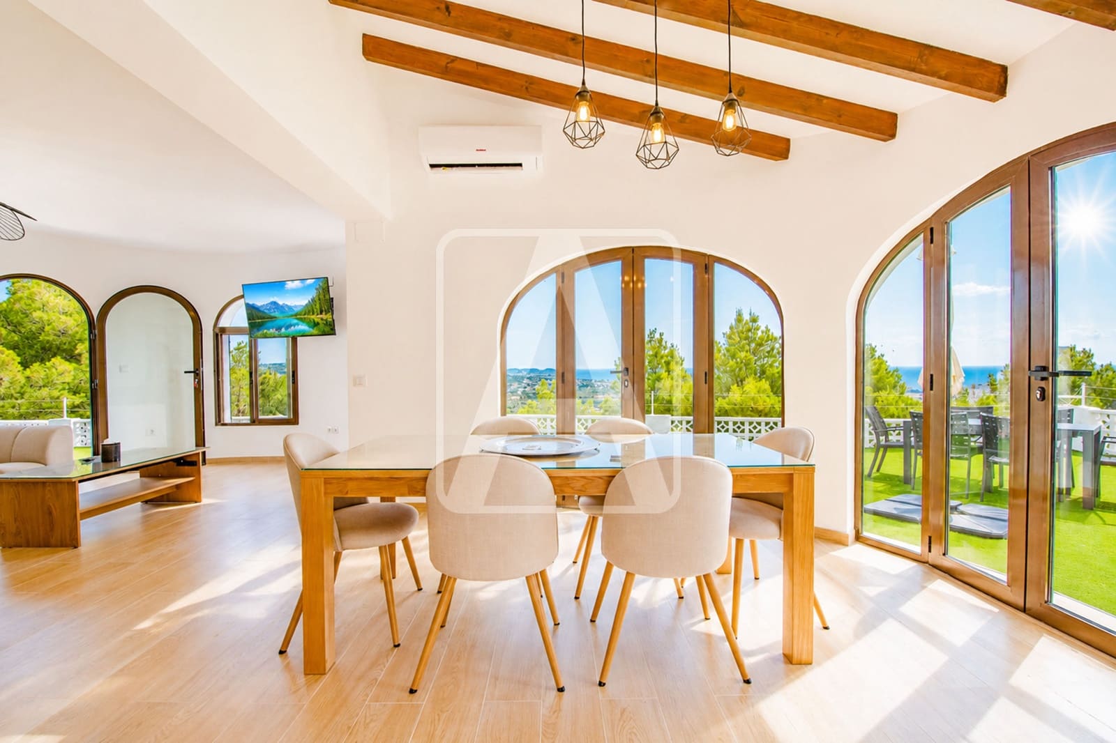 3 bedroom Villa for sale in Calpe / Calp with pool garage - € 699,000 (Ref: 10016872)