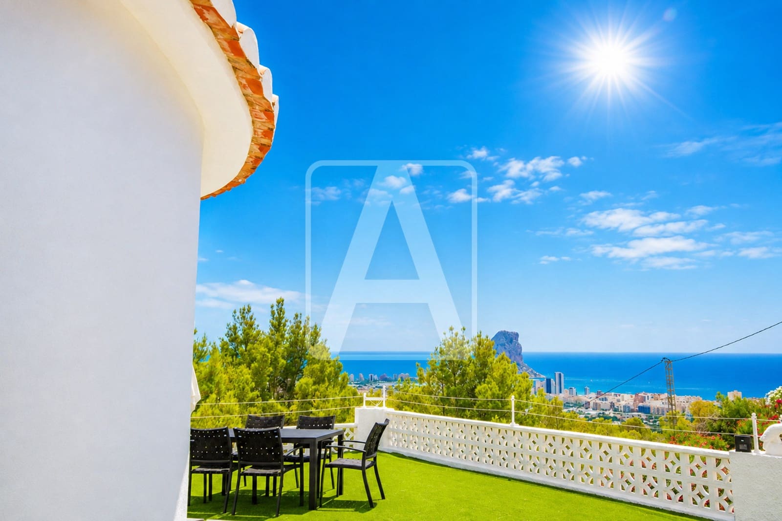 3 bedroom Villa for sale in Calpe / Calp with pool garage - € 699,000 (Ref: 10016872)