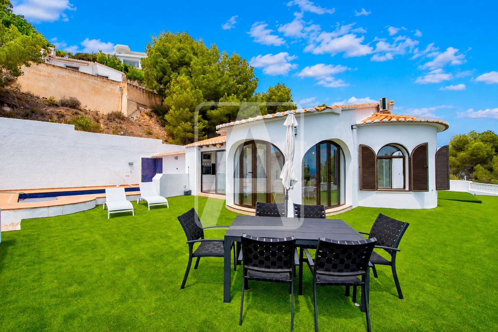 3 bedroom Villa for sale in Calpe / Calp with pool garage - € 699,000 (Ref: 10016872)