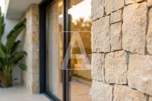 3 slaapkamer Villa te koop in Calpe / Calp met zwembad garage - € 1.360.000 (Ref: 10024925)