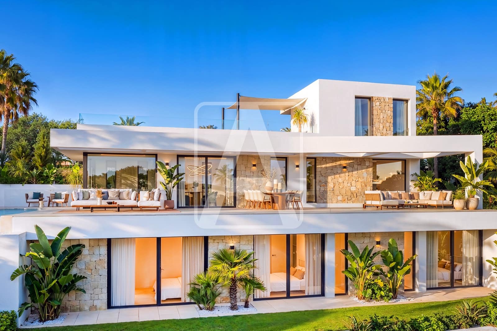 3 slaapkamer Villa te koop in Calpe / Calp met zwembad garage - € 1.360.000 (Ref: 10024925)