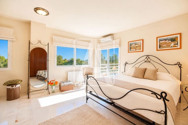 3 chambre Villa/Maison à vendre à Calpe / Calp avec garage - 849 000 € (Ref: 10024926)