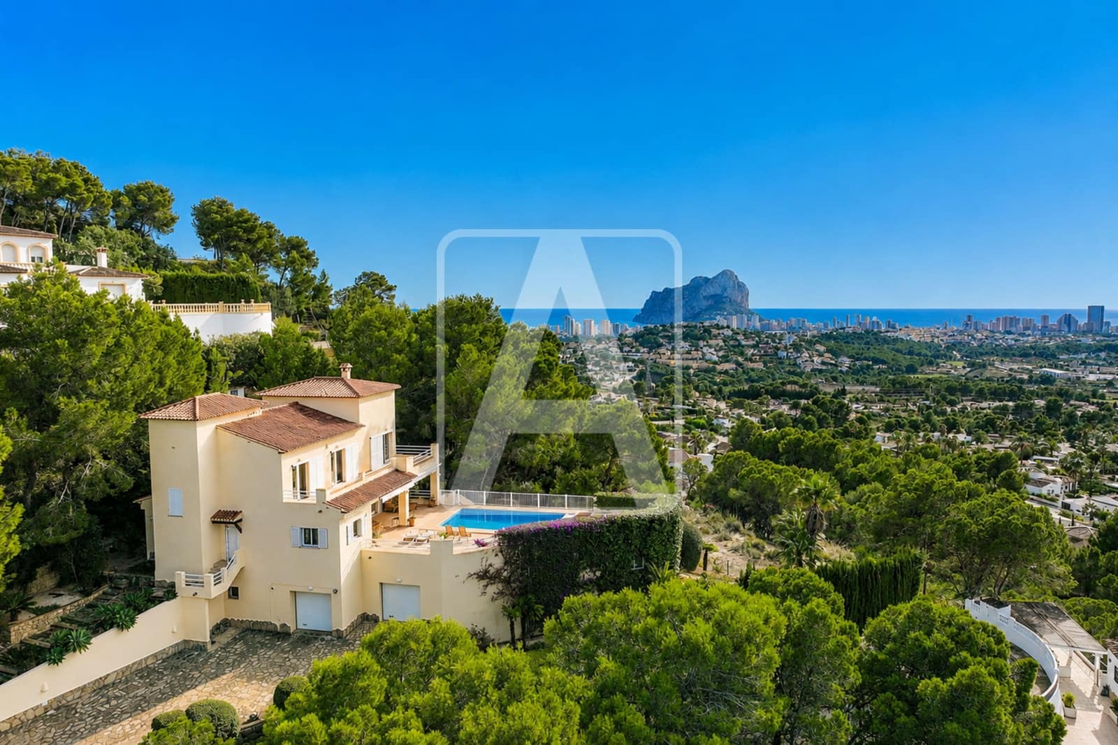3 chambre Villa/Maison à vendre à Calpe / Calp avec garage - 849 000 € (Ref: 10024926)