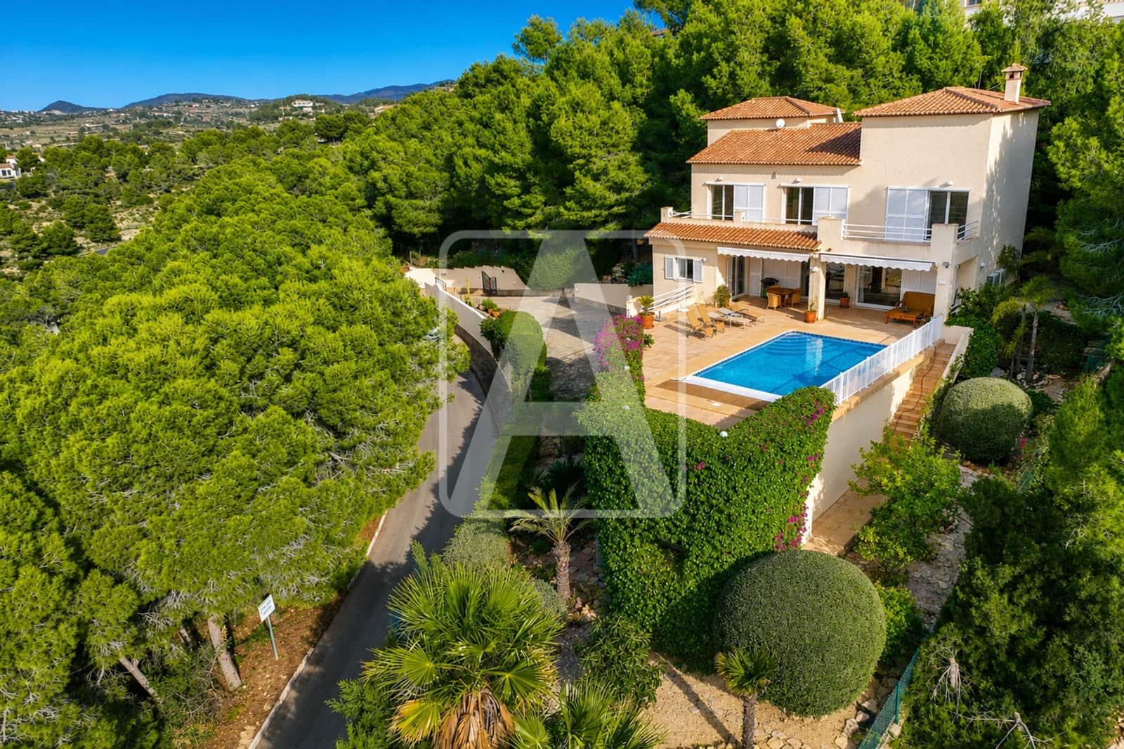 3 chambre Villa/Maison à vendre à Calpe / Calp avec garage - 849 000 € (Ref: 10024926)