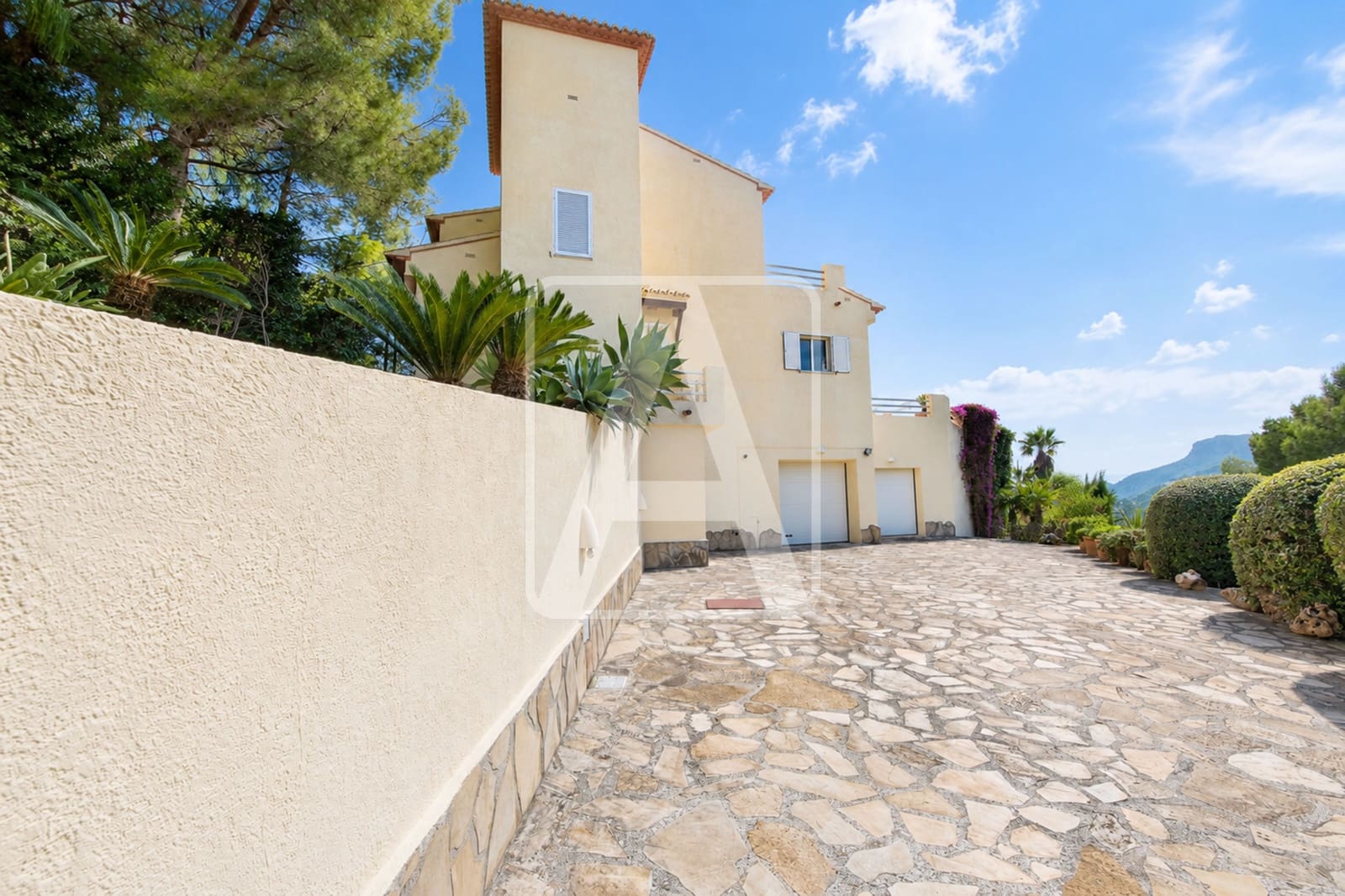 3 chambre Villa/Maison à vendre à Calpe / Calp avec garage - 849 000 € (Ref: 10024926)