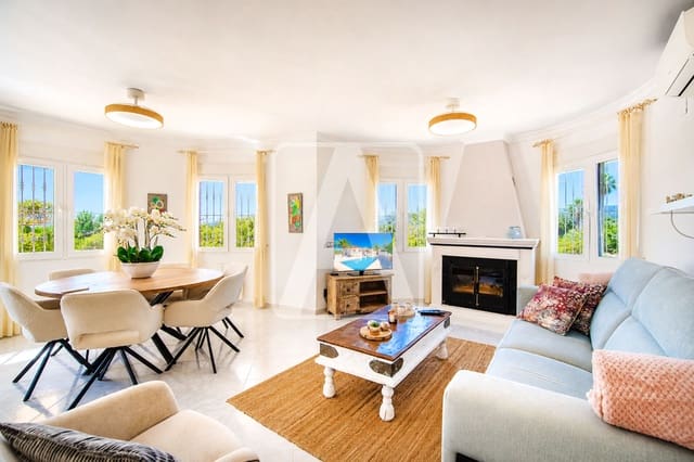 4 chambre Villa/Maison à vendre à Calpe / Calp avec garage - 685 000 € (Ref: 10046238)