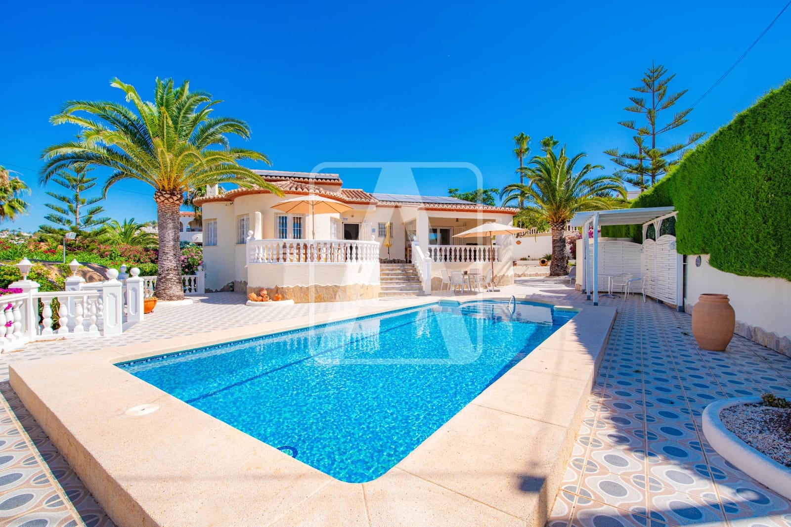 4 chambre Villa/Maison à vendre à Calpe / Calp avec garage - 685 000 € (Ref: 10046238)