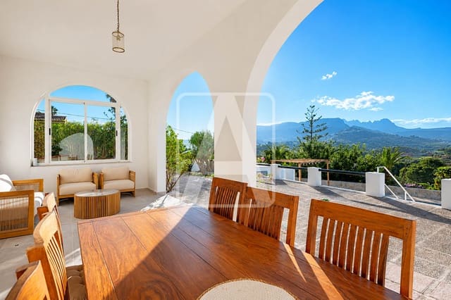 4 chambre Villa/Maison à vendre à Calpe / Calp avec piscine garage - 1 180 000 € (Ref: 10046239)