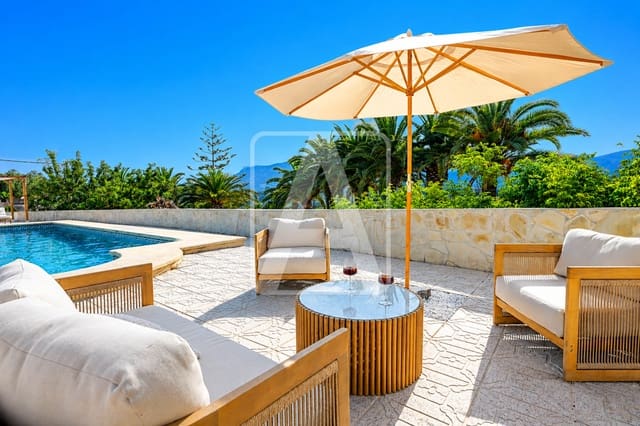 4 chambre Villa/Maison à vendre à Calpe / Calp avec piscine garage - 1 180 000 € (Ref: 10046239)