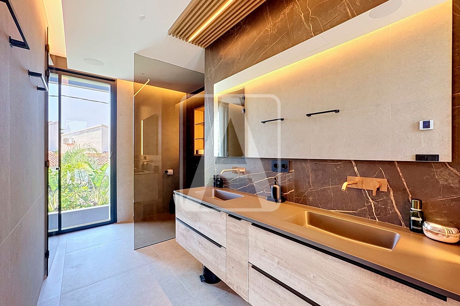 Chalet de 4 habitaciones en Calpe / Calp en venta con piscina garaje - 2.290.000 € (Ref: 10046240)