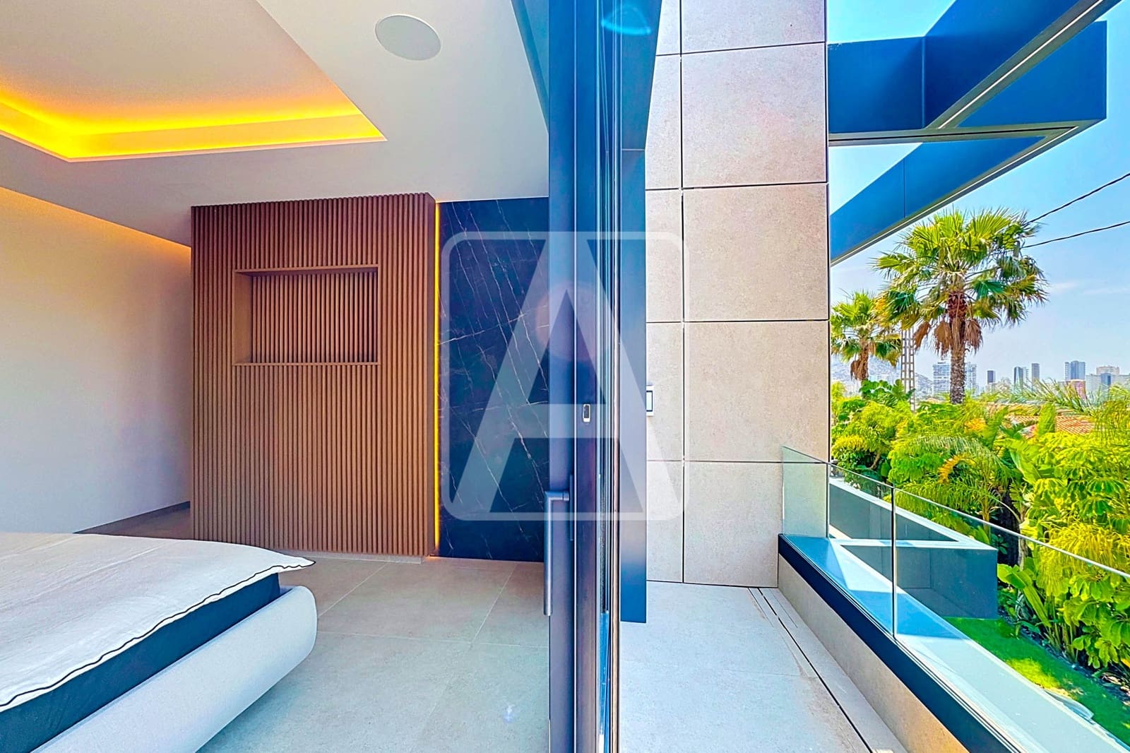 Chalet de 4 habitaciones en Calpe / Calp en venta con piscina garaje - 2.290.000 € (Ref: 10046240)