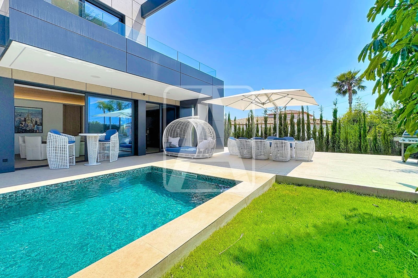 Chalet de 4 habitaciones en Calpe / Calp en venta con piscina garaje - 2.290.000 € (Ref: 10046240)