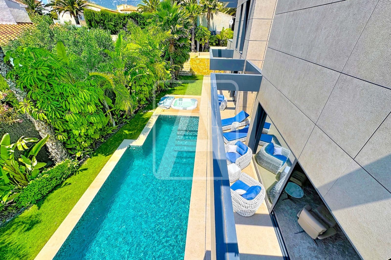 Chalet de 4 habitaciones en Calpe / Calp en venta con piscina garaje - 2.290.000 € (Ref: 10046240)