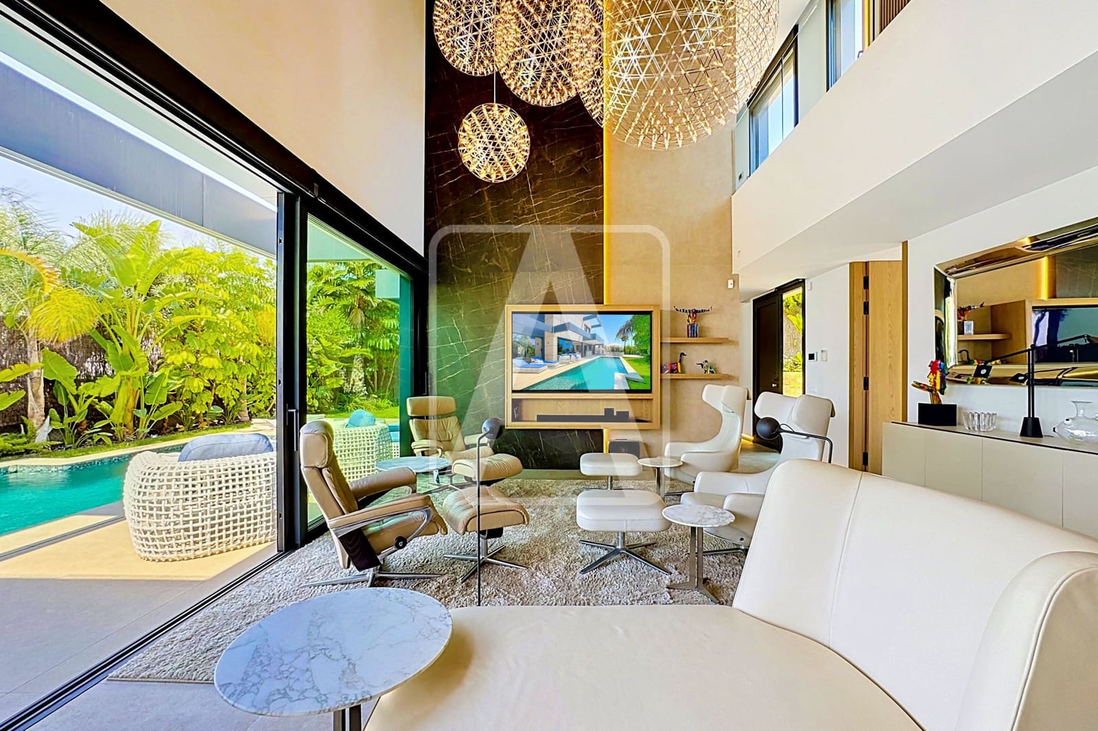 Chalet de 4 habitaciones en Calpe / Calp en venta con piscina garaje - 2.290.000 € (Ref: 10046240)
