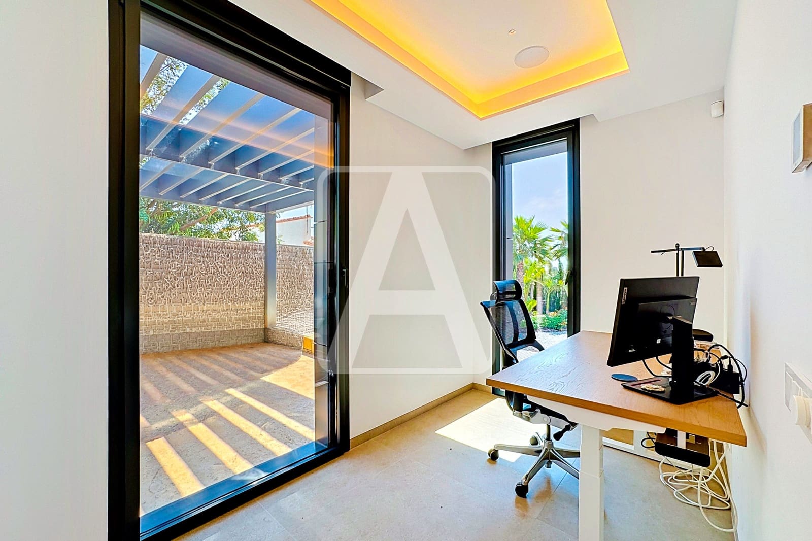 Chalet de 4 habitaciones en Calpe / Calp en venta con piscina garaje - 2.290.000 € (Ref: 10046240)
