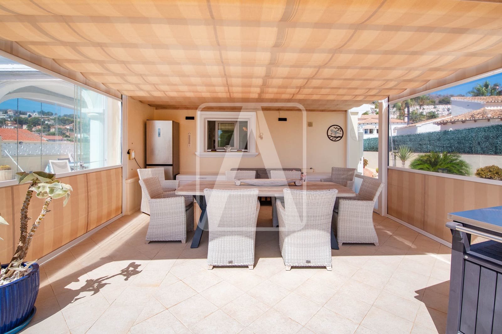 3 chambre Villa/Maison à vendre à Calpe / Calp avec piscine garage - 775 000 € (Ref: 10079864)