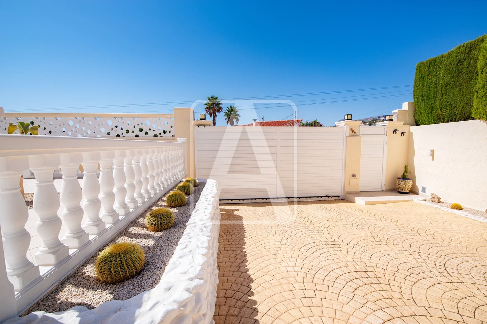 3 chambre Villa/Maison à vendre à Calpe / Calp avec piscine garage - 775 000 € (Ref: 10079864)