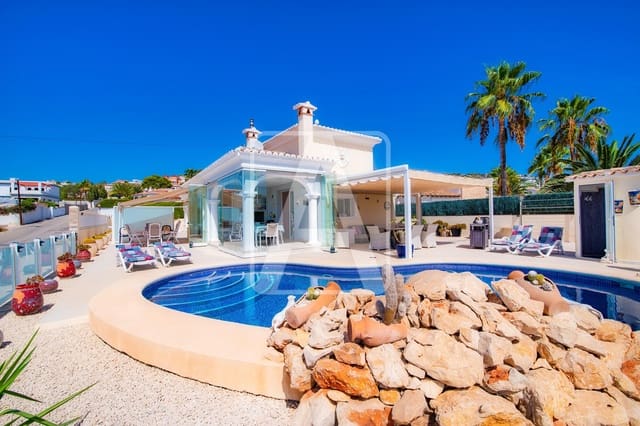 3 chambre Villa/Maison à vendre à Calpe / Calp avec piscine garage - 775 000 € (Ref: 10079864)