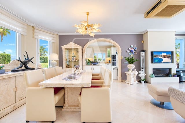 3 chambre Villa/Maison à vendre à Calpe / Calp avec piscine garage - 775 000 € (Ref: 10079864)