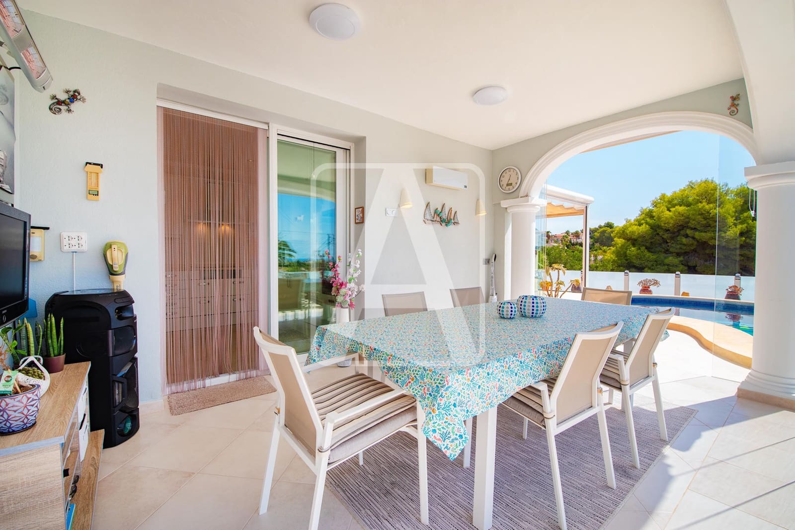 3 chambre Villa/Maison à vendre à Calpe / Calp avec piscine garage - 775 000 € (Ref: 10079864)