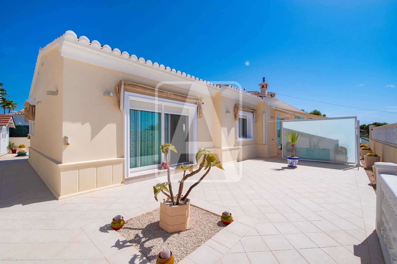3 chambre Villa/Maison à vendre à Calpe / Calp avec piscine garage - 775 000 € (Ref: 10079864)