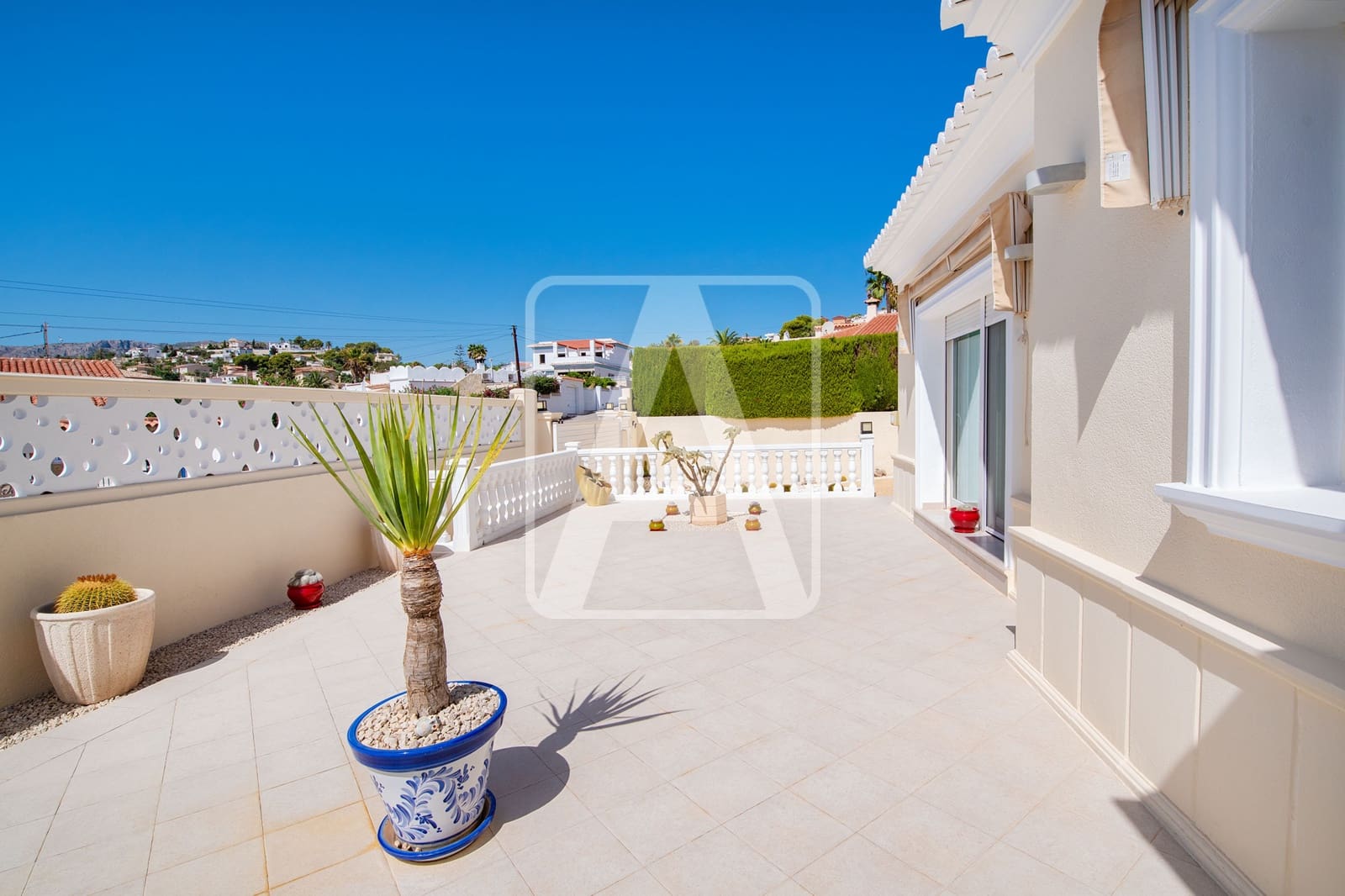 3 chambre Villa/Maison à vendre à Calpe / Calp avec piscine garage - 775 000 € (Ref: 10079864)