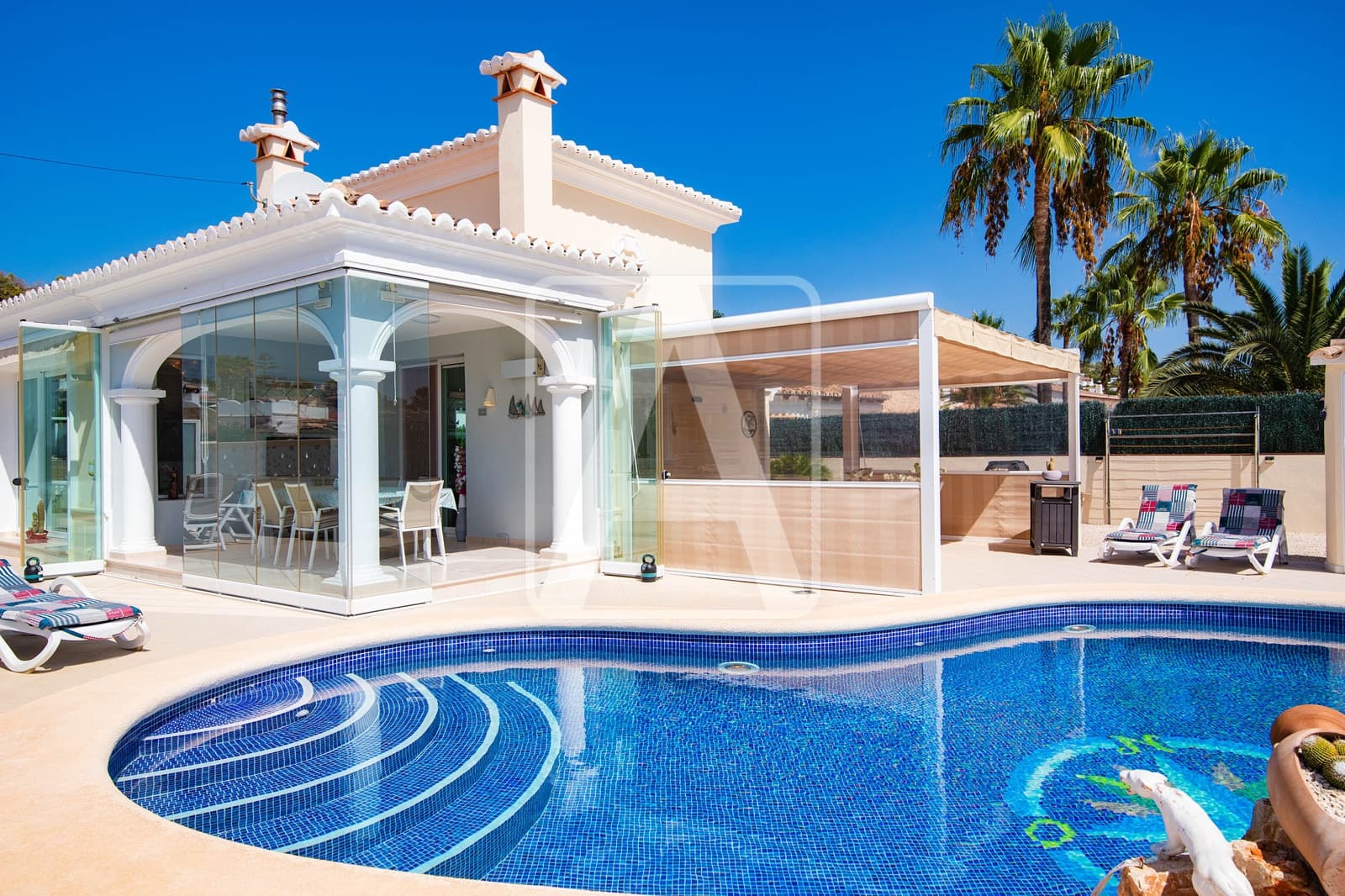 3 chambre Villa/Maison à vendre à Calpe / Calp avec piscine garage - 775 000 € (Ref: 10079864)