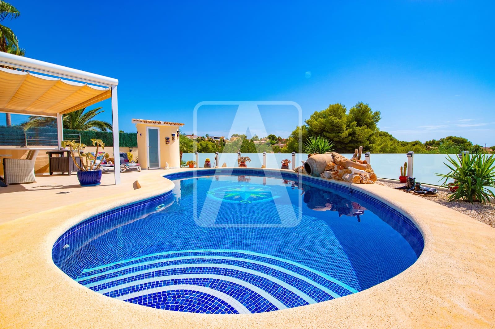 3 chambre Villa/Maison à vendre à Calpe / Calp avec piscine garage - 775 000 € (Ref: 10079864)