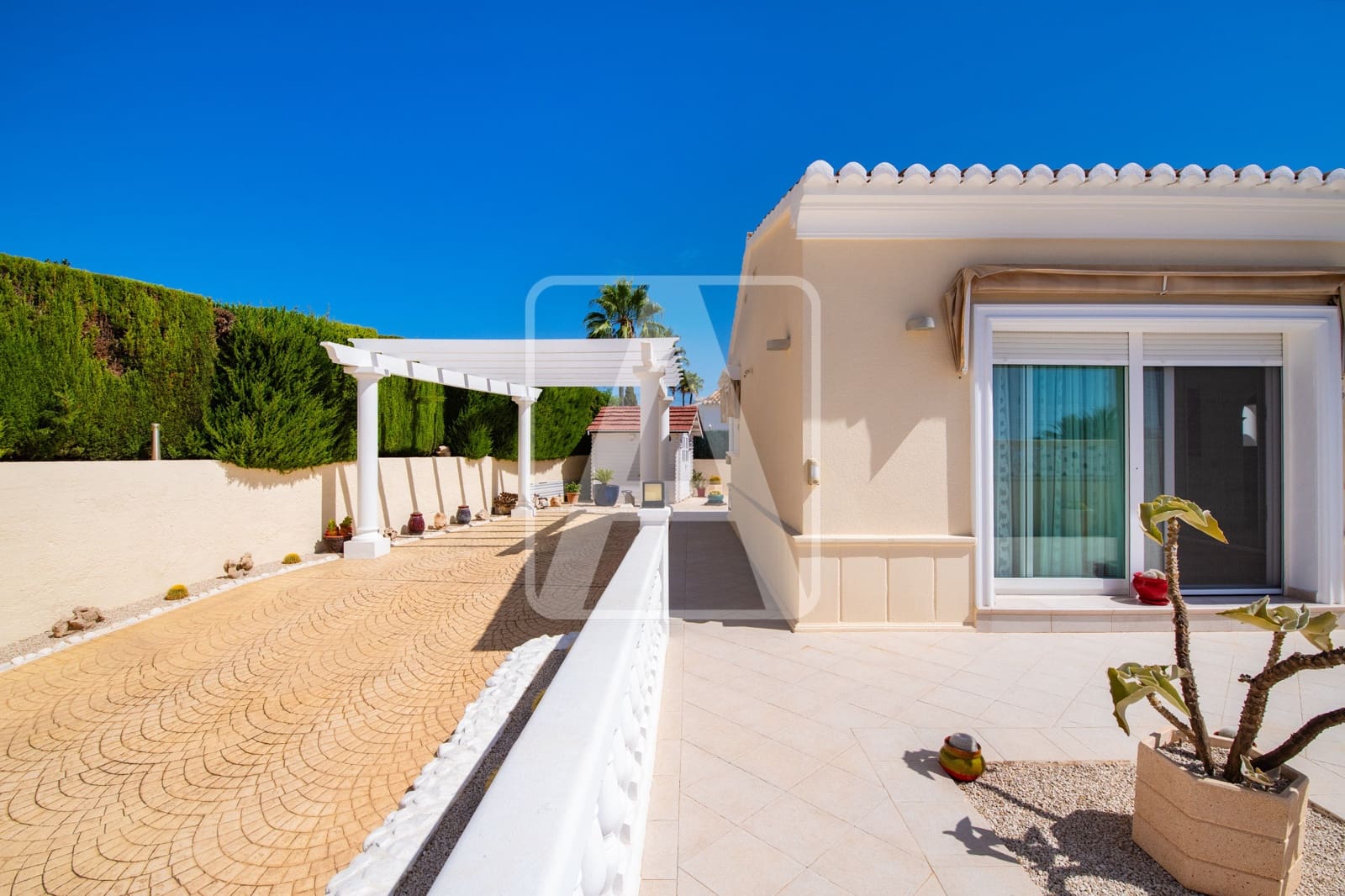 3 chambre Villa/Maison à vendre à Calpe / Calp avec piscine garage - 775 000 € (Ref: 10079864)