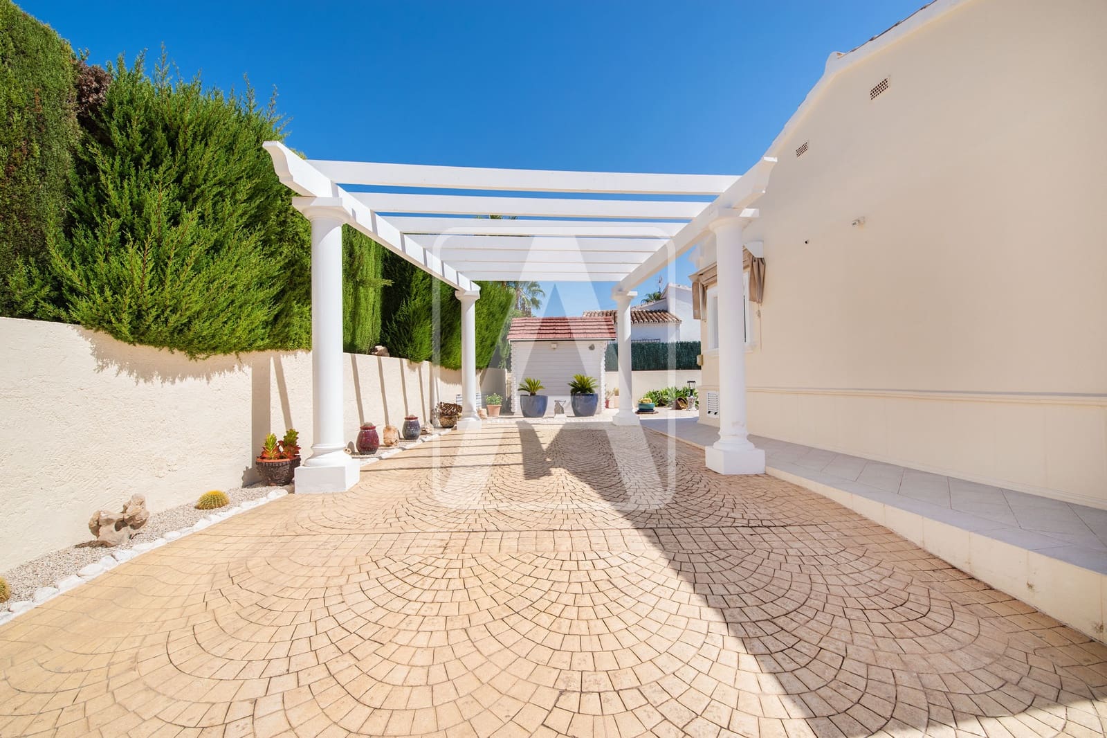 3 chambre Villa/Maison à vendre à Calpe / Calp avec piscine garage - 775 000 € (Ref: 10079864)