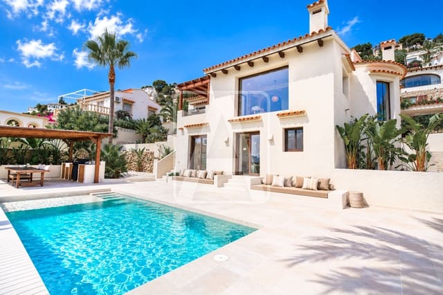 4 soveværelse Villa til salg i Benissa med swimmingpool garage - € 1.495.000 (Ref: 10121006)