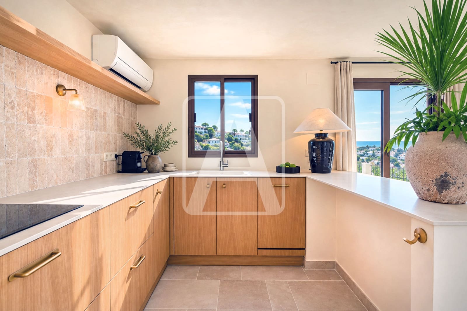4 soveværelse Villa til salg i Benissa med swimmingpool garage - € 1.495.000 (Ref: 10121006)